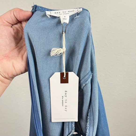 New Day to Day Blu Pepper Chambray Dress Women's S Lace Front Denim Mini Flaw - Picture 5 of 7